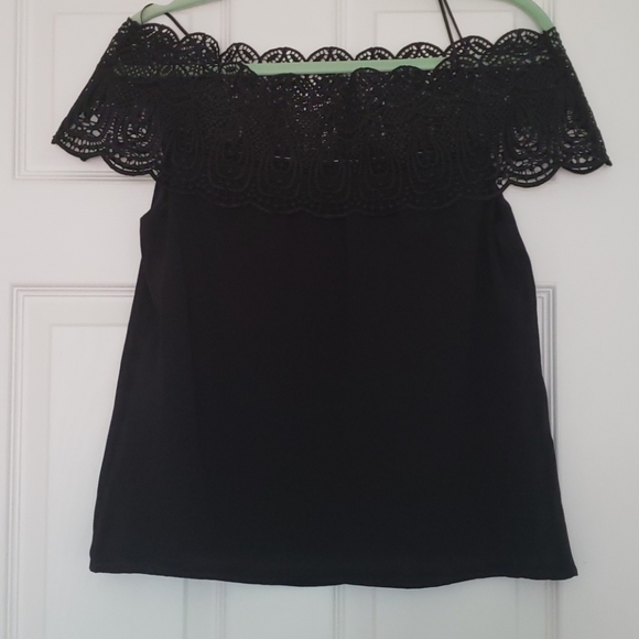 WAYF Off The Shoulder Top - Picture 2 of 4